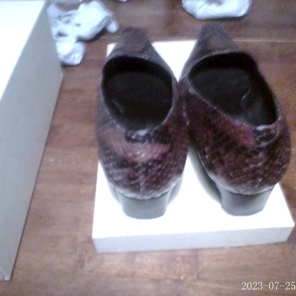 Giorgio Armani python snake skin heels. - Picture 3 of 6